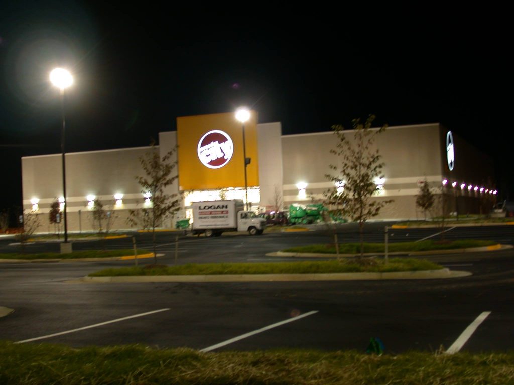 Logan Electrical installed the Exterior Lighting at Circuit City in Fredericksburg